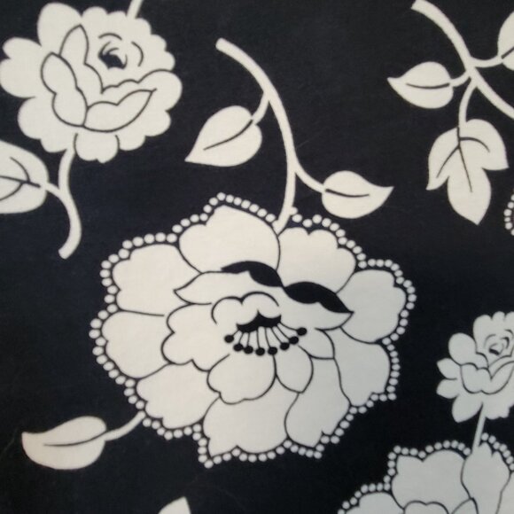 Vintage Ann Taylor Loft Black & White Floral Cotton Blend Print Skirt Size 8 Y2K - Picture 4 of 10